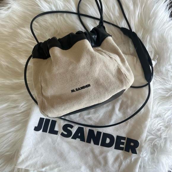 JIL SANDER Off-White Dumpling Bucket Bag - Picture 3 of 5